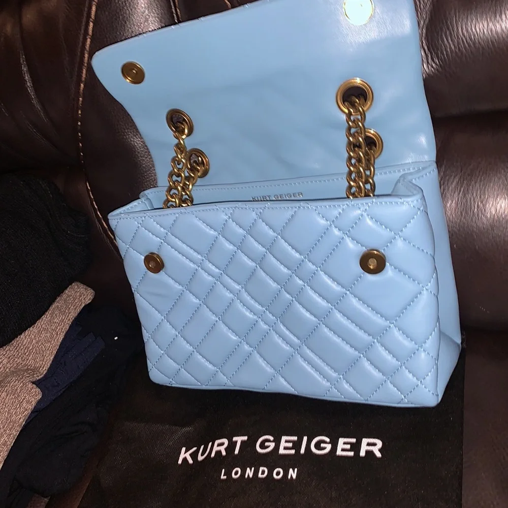 NWT Kurt Geiger London brixton lock a quilted leather adjustable shoulderstrap